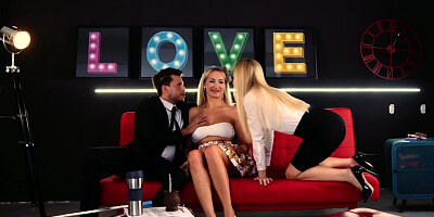 Horny man fucks two lovely bisexual blondes in a club