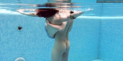 Hot smut with fairly Lady Dee and Lizi Vogue from Underwater Show