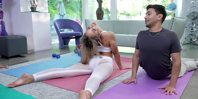 Limber Hottie Spreads Her Legs Wide Open For Her Horny Boyfriends Stepson - Briana Banderas