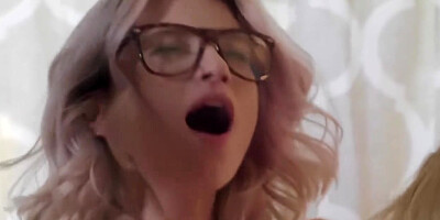 Arya Fae In Stunning Office Sex Lezzies