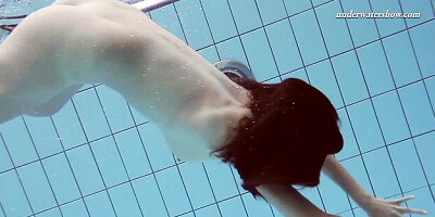 Vicious Sima's underwater teen clip