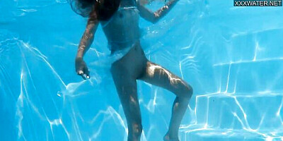 Underwater Show - tiny petite trailer