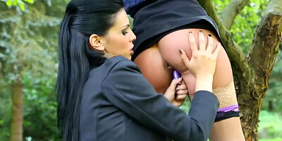 Alyssia Loop And Nicole Vice In Mess With A Bitch And Take Some Piss