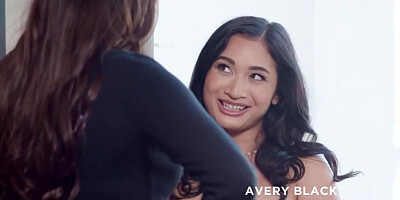 Big tits latina facesitting her petite lesbian best friend