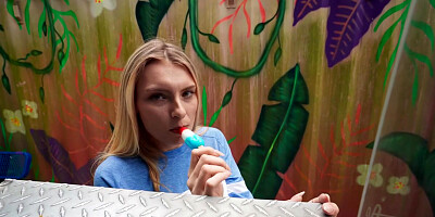 Carly Rae In Ice Cream Truck