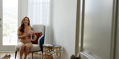 Redhead MILF Delilah Day facesitted by teen Sophia Locke