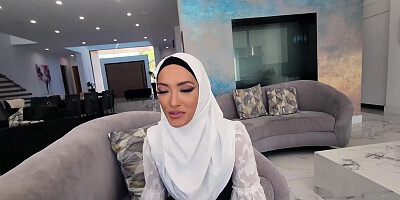 Nikki rubs his cock in Channy's twat