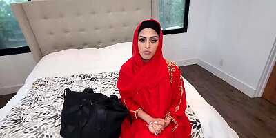 Stunning Hijab woman Fucked Hardcore