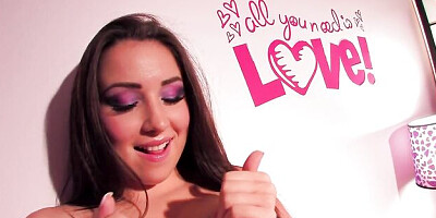 Mystery Lola Foxx at shaved smut