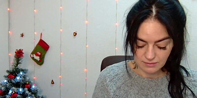 Brunette amateur babe in sweater