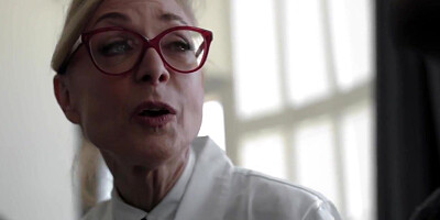 Robot stepdaughter fucked by her stepdad