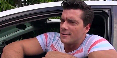 blowjob lucky chap fucks yougn teen at her home