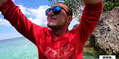 Thai teen fucked at an abandoned lagoon