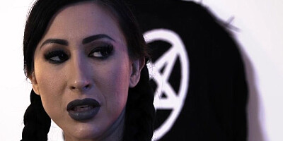 Gothic whore gets plowed and sucks