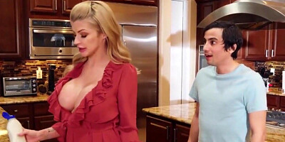 cumshot horny milf joslyn james enjoys a good fuck from her son's