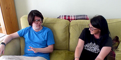 Brit tricked into blowjob on yorkshire nerd