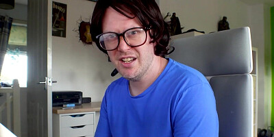 Brit tricked into blowjob on yorkshire nerd