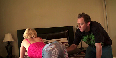Krissy Lynn moans while dude sticks his tool in her wet cunt