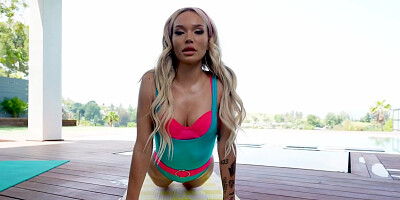Banging aerobic hottie by the pool on a sunny day