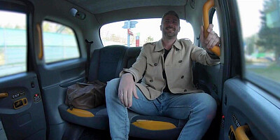 Pussylick taxi babe riding and deepthroating client cock