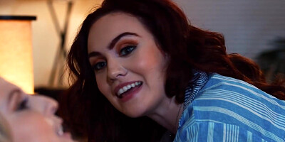 Christie gets so aroused from Freya's masturbation