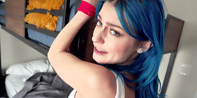 Submissive Jewelz Blu fucked by stepbro