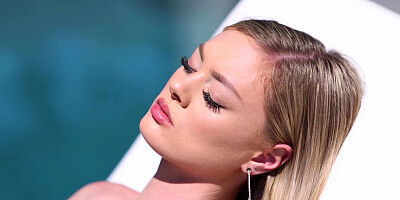 Blondie gets maximum satisfaction on BBC