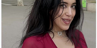 Curvy Latina Blowjob at First Date