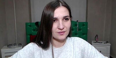 Small tits brunette amateur babe solo on webcam