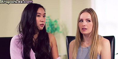 Assfingering Asia lez fingers GFs butthole in 3way with MILF