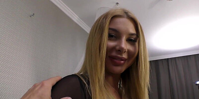 Buxom hottie gets cum after riding