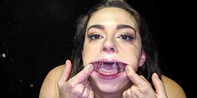 Damn girl, 12 cumshots is just INSANE