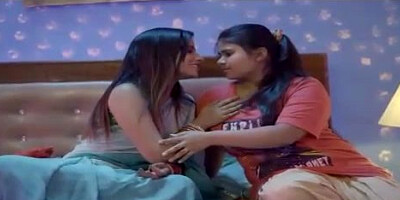 Tharki Budha Ne Big Boobs Bhabhi Ko pel Diya