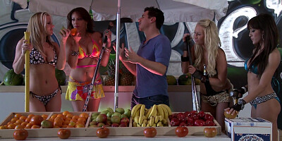 Gorgeous chicks in bikinis love to share a big hard cock