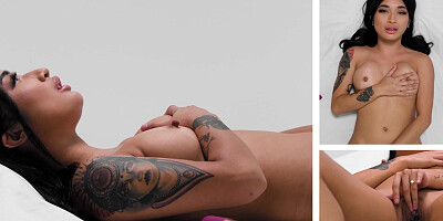 Asian babe Avery Black pleased herself