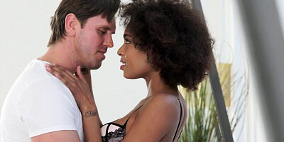 Dick licking ebony beauty Luna Corazon