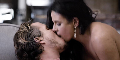 Penny Barber giving Robby Apples a sloppy blowjob