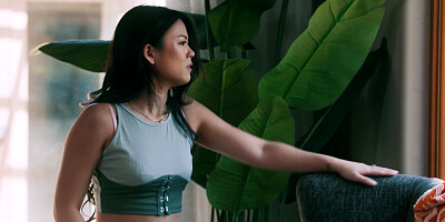 Asian Lulu Chu her new neighbor is hot