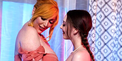 Lauren and Lily's big bubble butt trailer