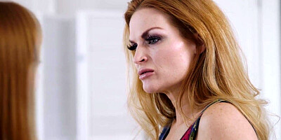 Teen redhead tastes the wet pussy of her MILF stepmommy