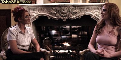 Lez stepmom seduces dirty stepdaughter b4 scissoring