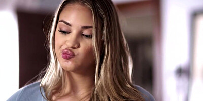 Ever got pussy licked during phonecall?