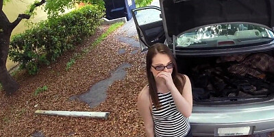Cockriding Pawnshop bae fucked in pussy by nasty dude