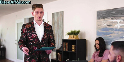 Dirty bisexuals fuck petite nympho lady in threesome