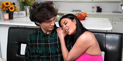 Stepmom Anissa breastfeeding her stepson