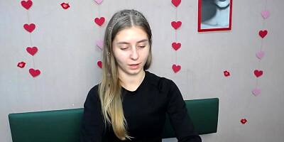 Amateur Ukrainian babe chats on webcam