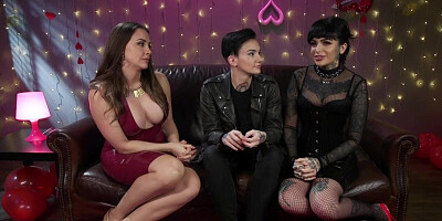 Tattooed lesbians anal gangbang fuck and whip