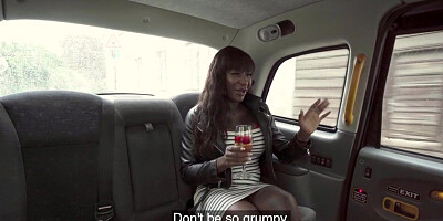 Bombastic Ebony MILF fucked in taxi outdoor by driver