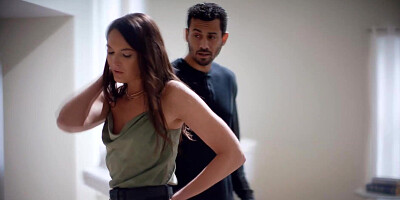 Guy gets into stepbrothers wifes panties