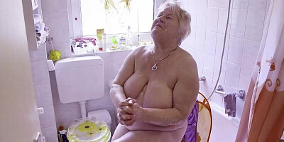 OMAGEIL Amateur Granny Content Showoff
